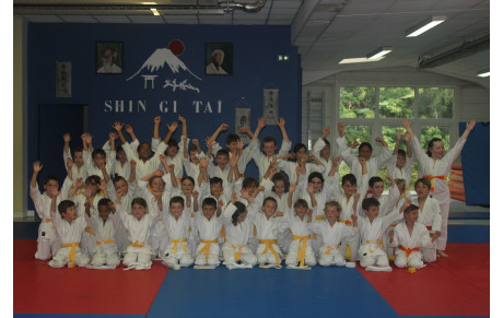 Remise des ceintures cours mini poussins poussins 2022